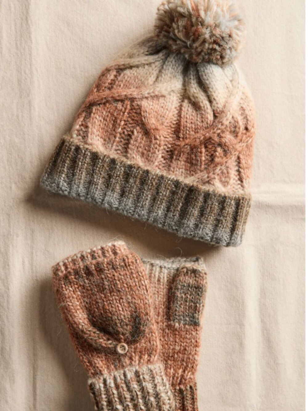 Free People Knit Pom Hat & Mittens Set - Heather Gray, Blush & Brown